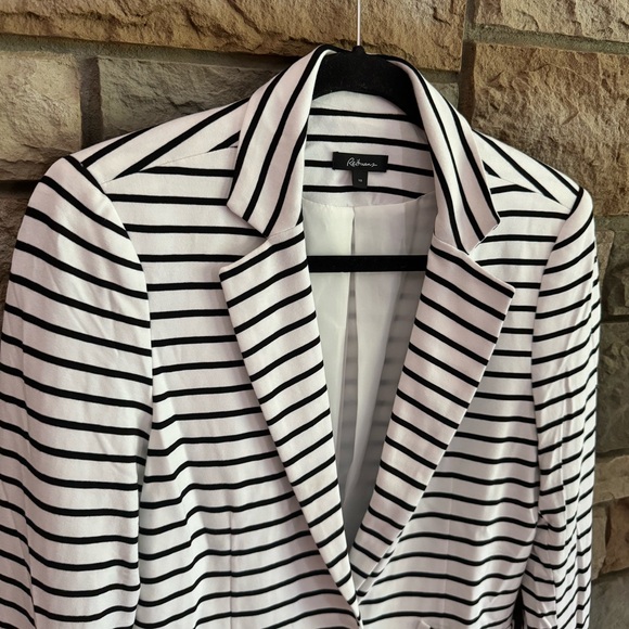 Reitmans striped black & white vest - Picture 2 of 3